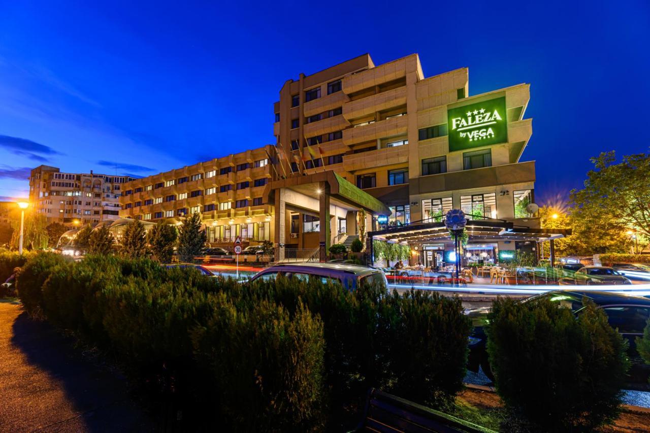 Faleza Hotel By Vega Galaţi Dış mekan fotoğraf